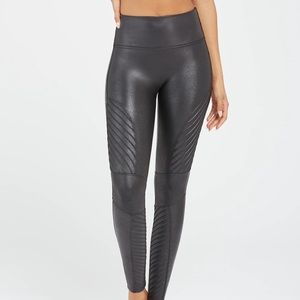Spanx faux leather moto leggings - M - NEW